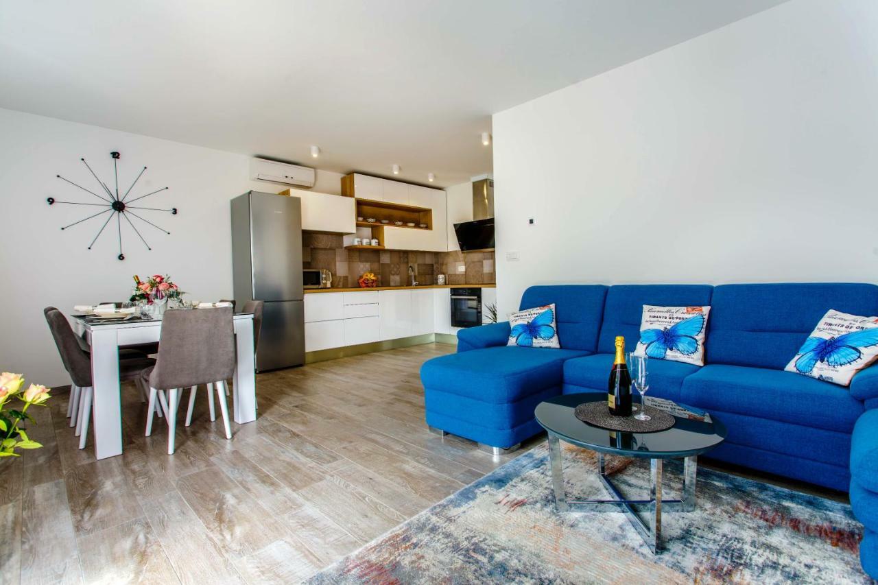 Apartment Ferias Трогір Екстер'єр фото