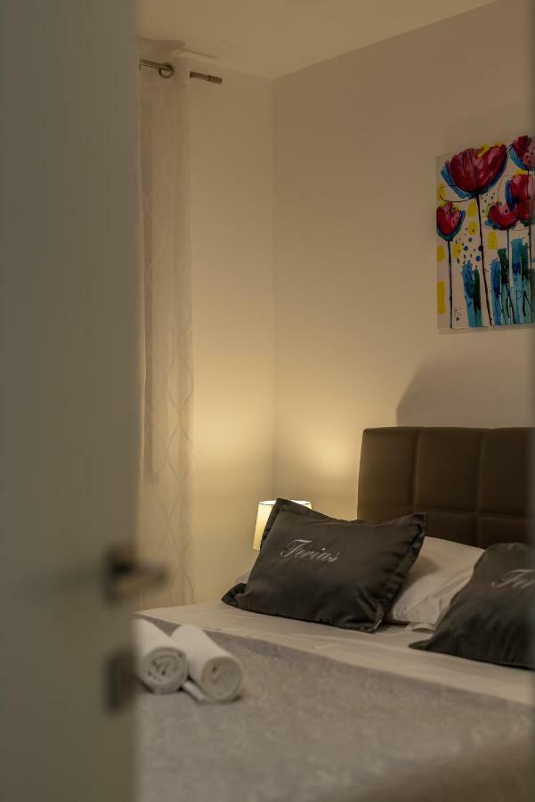 Apartment Ferias Трогір Екстер'єр фото