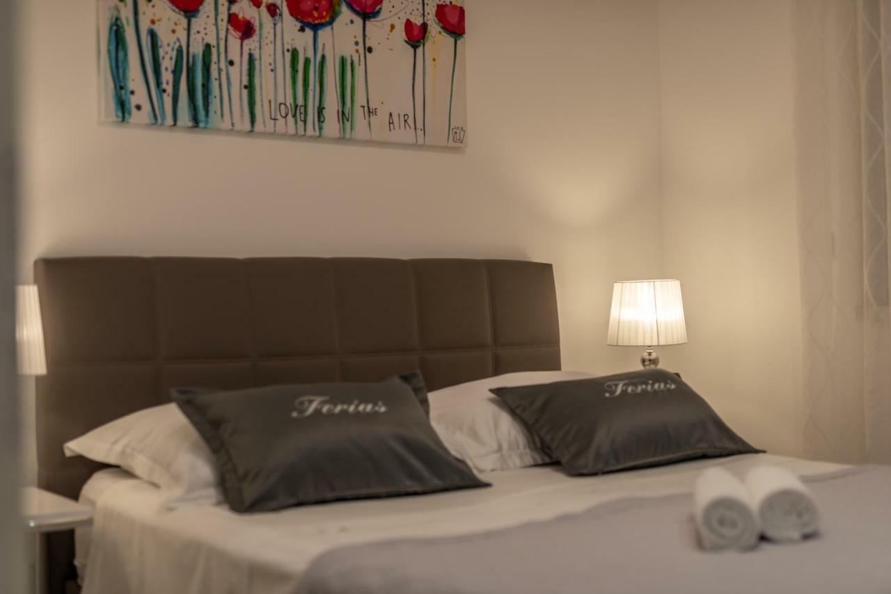 Apartment Ferias Трогір Екстер'єр фото