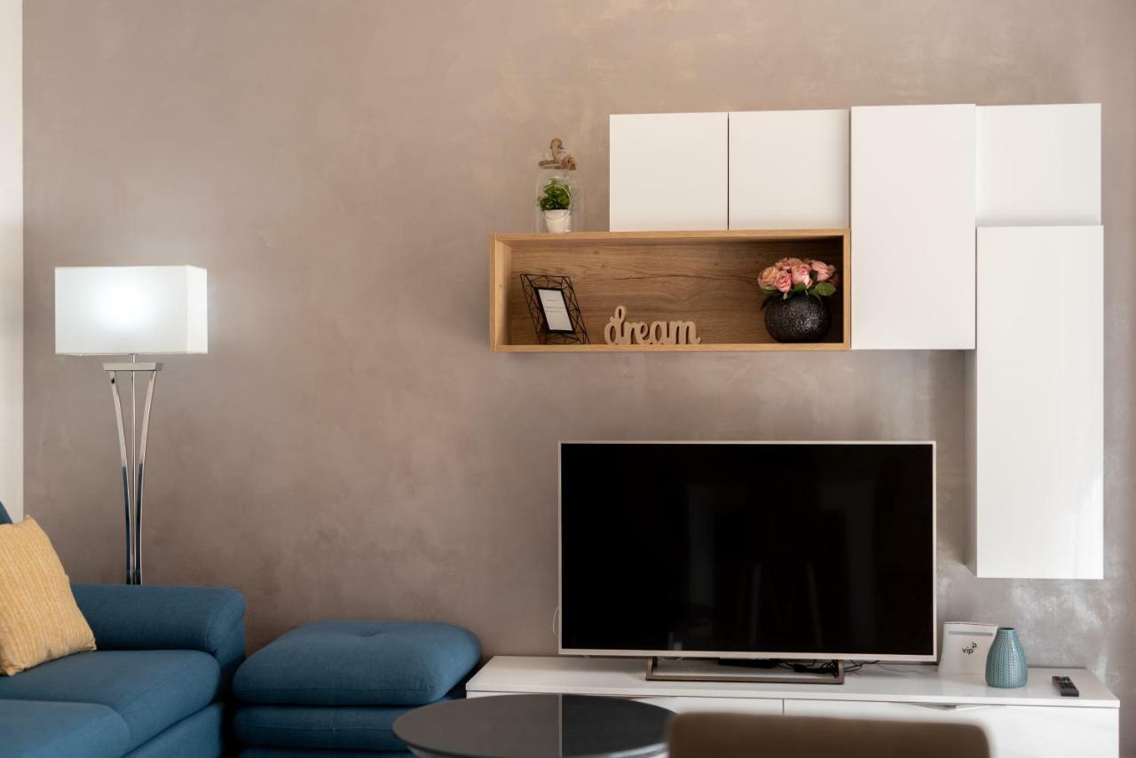 Apartment Ferias Трогір Екстер'єр фото