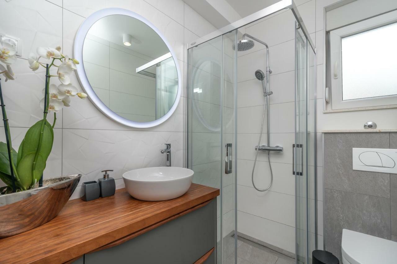 Apartment Ferias Трогір Екстер'єр фото