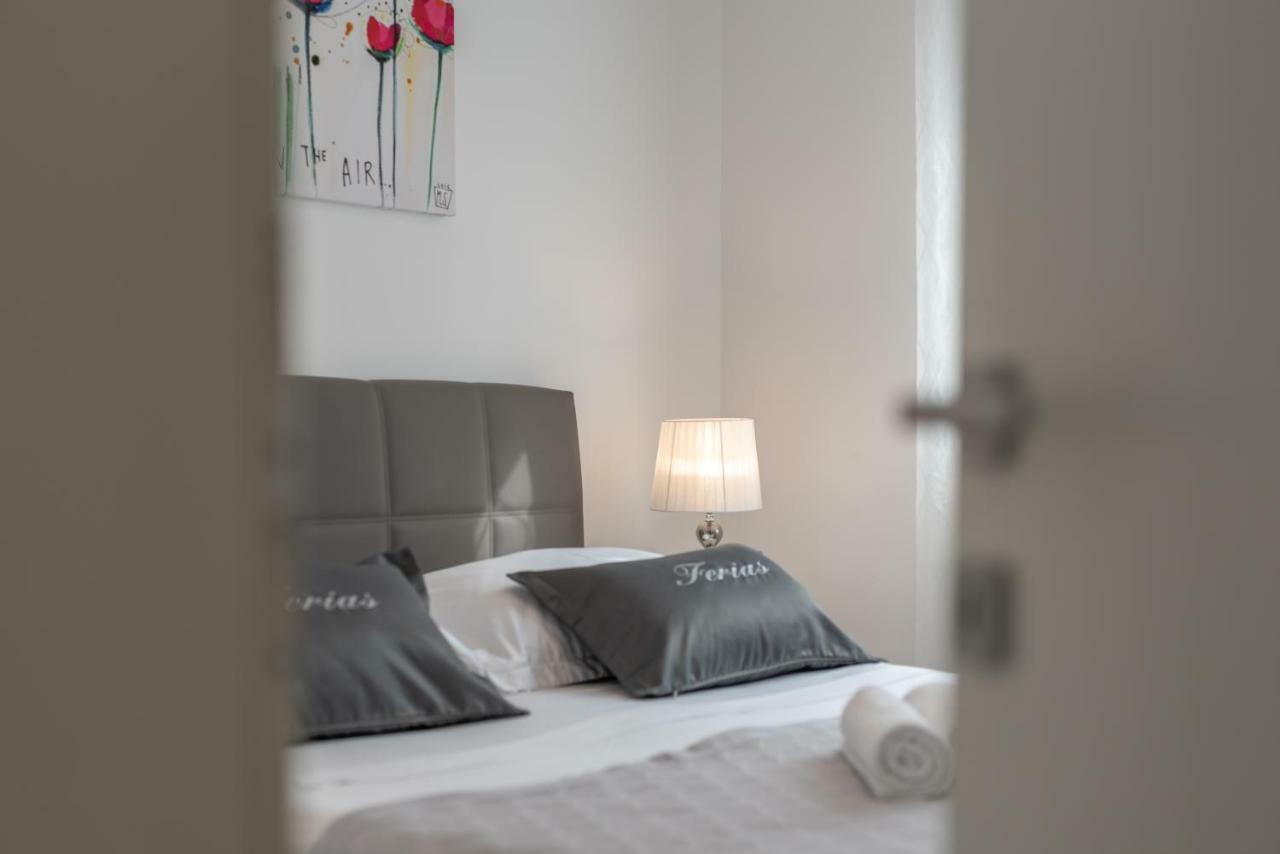 Apartment Ferias Трогір Екстер'єр фото